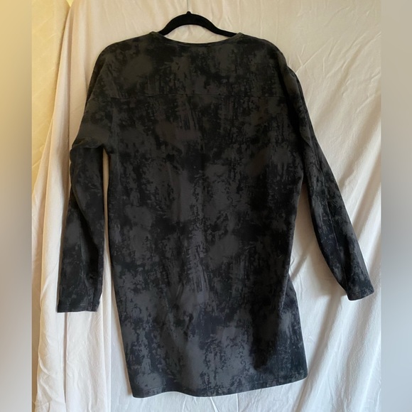 Lululemon dress - Picture 2 of 3